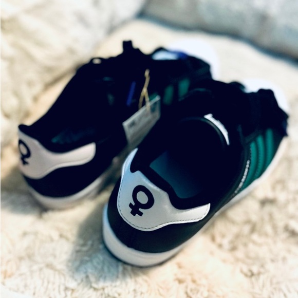 🔥NEW🔥Abby Dahlkemper Adidas x Wmns Superstar (Black/Green) Women’s Size 6 - Picture 5 of 11